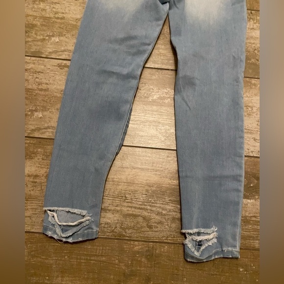 KanCan Estilo distressed jeans - Picture 6 of 10